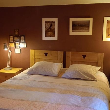 Le Mas Franc Bed and Breakfast Enveitg Exterior foto